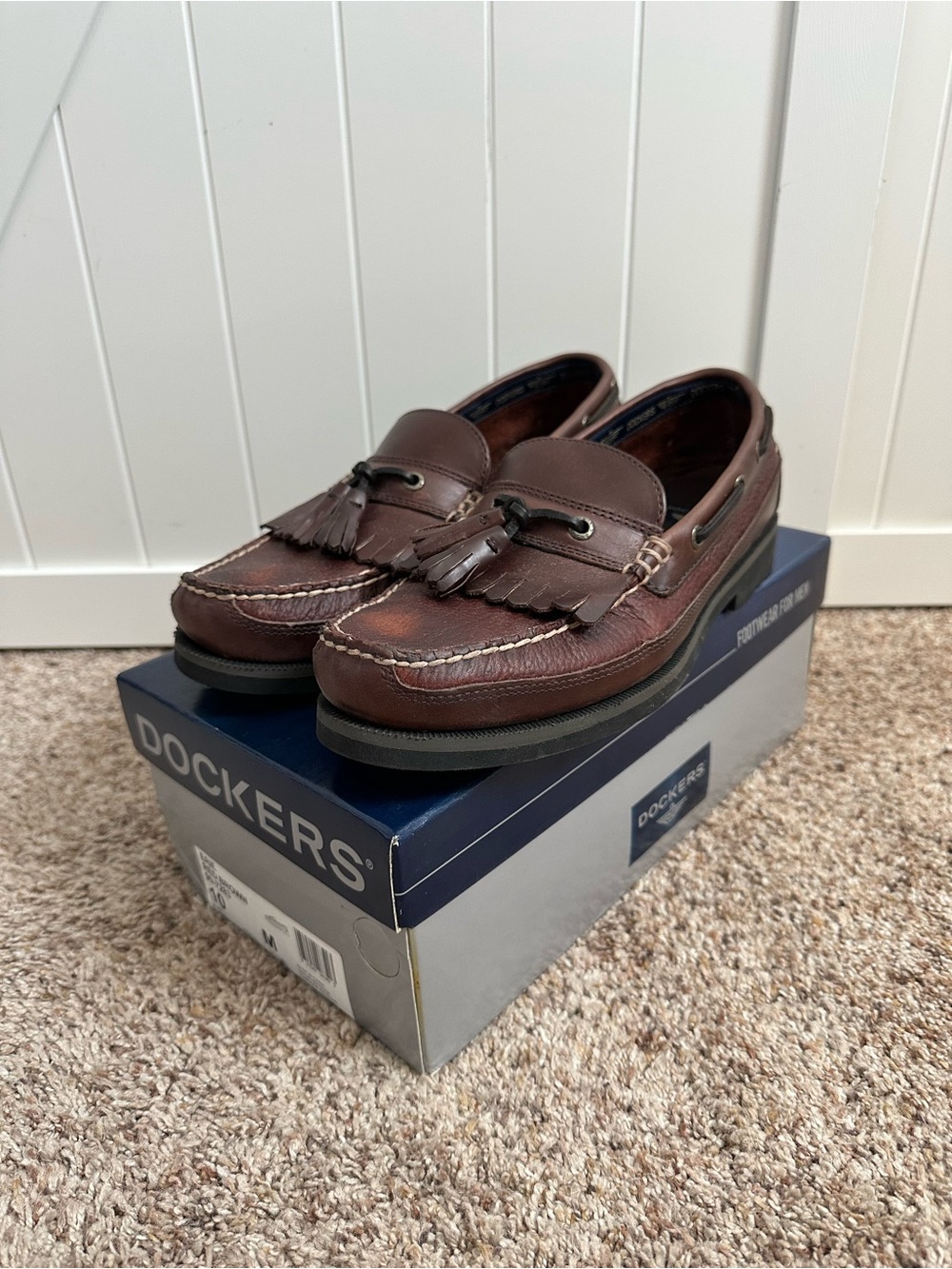 Dockers Erie Menโs Size 10 Red Brown Leather Tassel Kiltie Boat Shoes Loafers